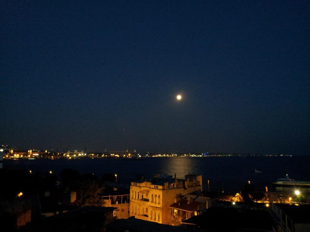 Metropolis Hostel & Guest House Istanbul Exteriör bild