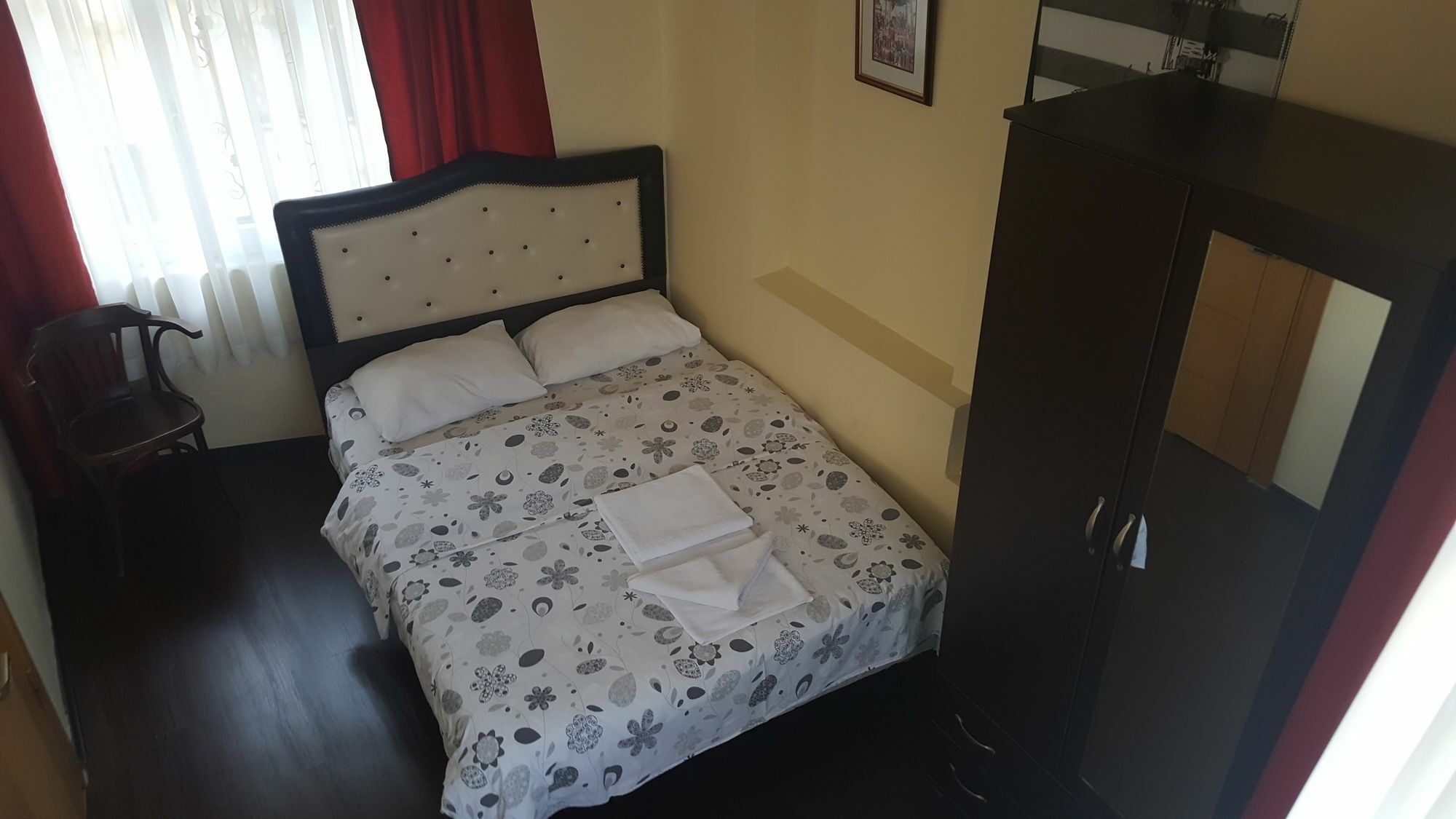 Metropolis Hostel & Guest House Istanbul Exteriör bild